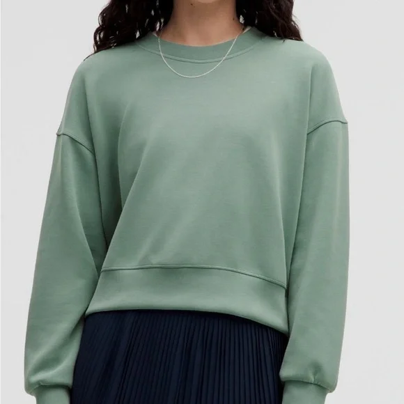 lululemon Softstream トレーナー Lululemon Softstreme Perfectly Oversized Cropped Crew